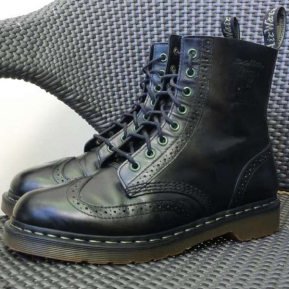 RARE Dr Martens X iZZUE limited edition 1460